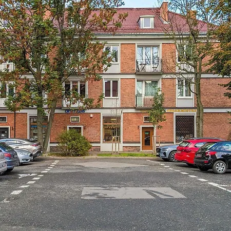 Stylish Korzenna Perfect For Remote Work With An Excellent Location By Renters Apartment