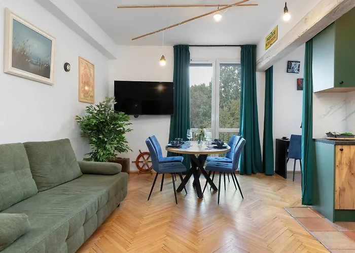 Stylish Korzenna Perfect For Remote Work With An Excellent Location By Renters Apartment Danzig