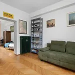 Stylish Korzenna Perfect For Remote Work With An Excellent Location By Renters 아파트 그단스크